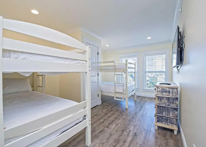 N Breezy 10 Bedroom Pool Holiday home Gulf Shores