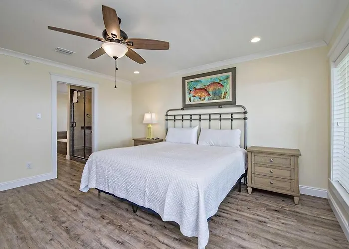 Holiday home N Breezy 10 Bedroom Pool Gulf Shores