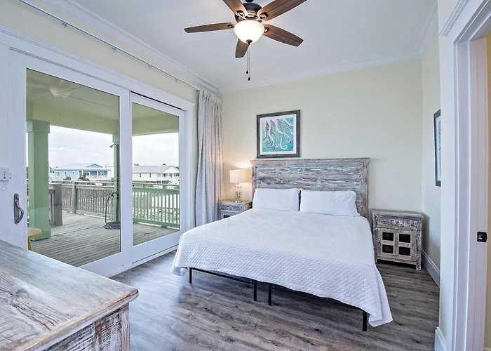 Holiday home N Breezy 10 Bedroom Pool Gulf Shores