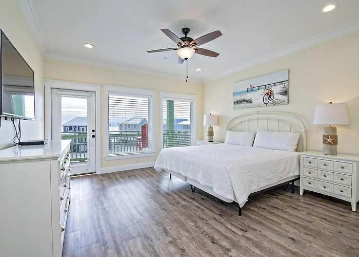 N Breezy 10 Bedroom Pool