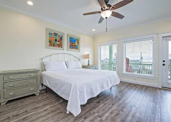 N Breezy 10 Bedroom Pool * Gulf Shores